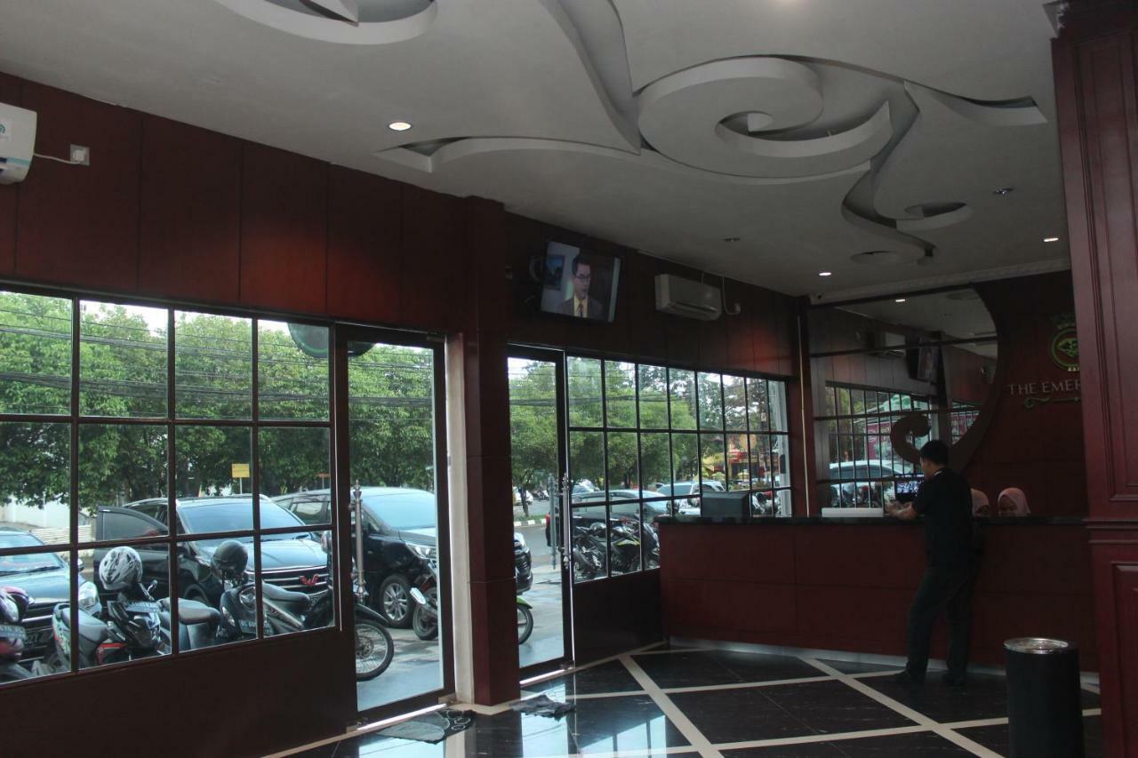 Guest house The Emerald Palembang