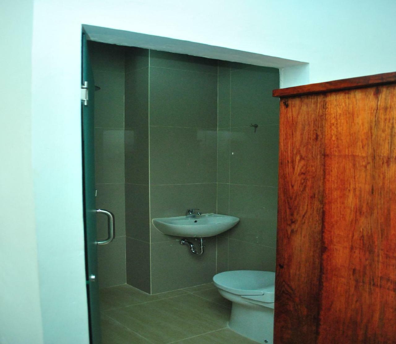 Guest house The Emerald *